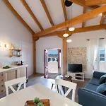 Apartment Avali Design *